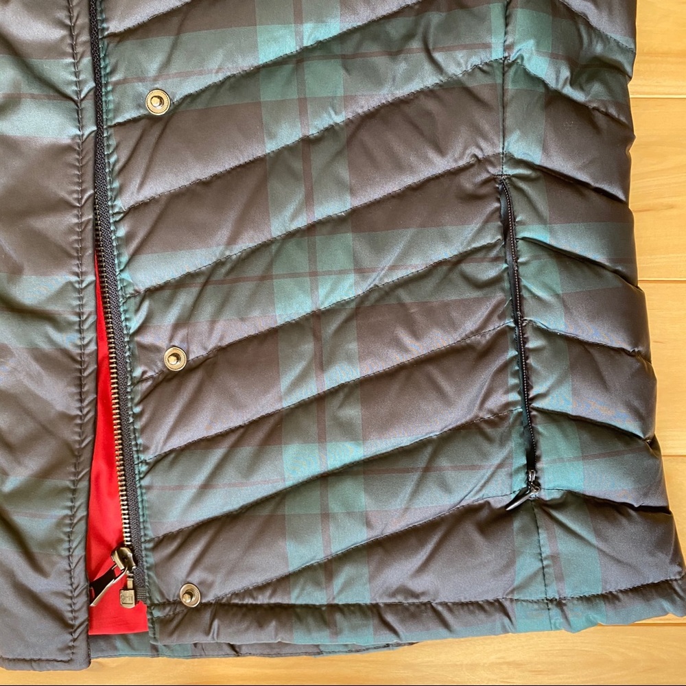 Vest - Picture 2 of 4